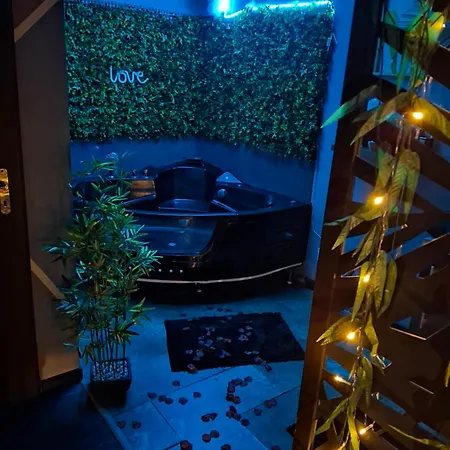 Loveroom&spa Mini Dream شقة *